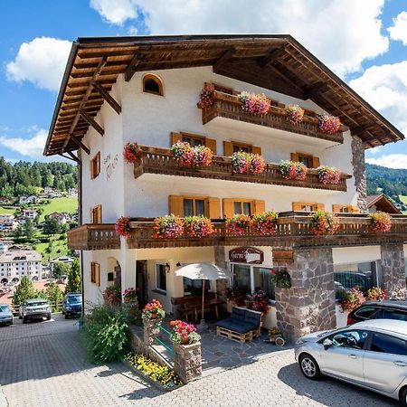 Bed and Breakfast Garni Rives Ortisei Esterno foto