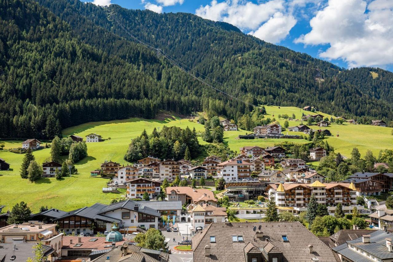 Bed and Breakfast Garni Rives Ortisei Esterno foto