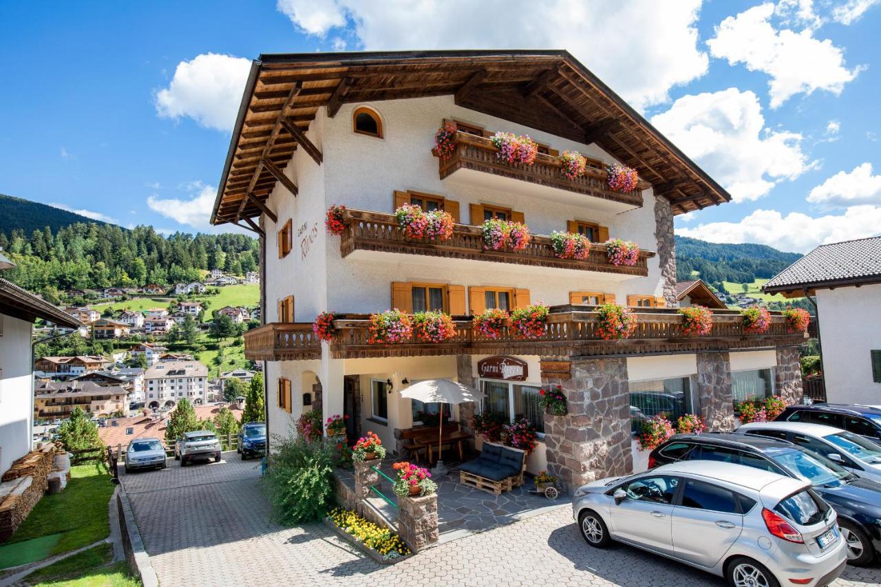 Bed and Breakfast Garni Rives Ortisei Esterno foto