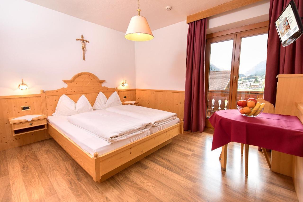 Bed and Breakfast Garni Rives Ortisei Esterno foto