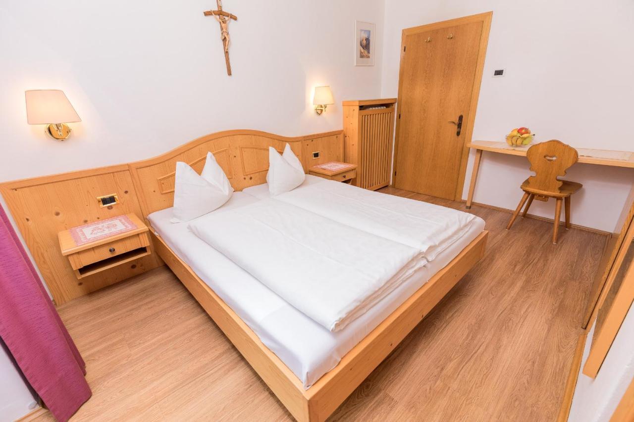 Bed and Breakfast Garni Rives Ortisei Esterno foto